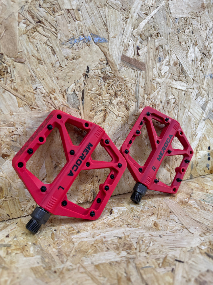 Meroca Platform Pedal Set Takım Bisiklet Rulmanlı Kırmızı Renk